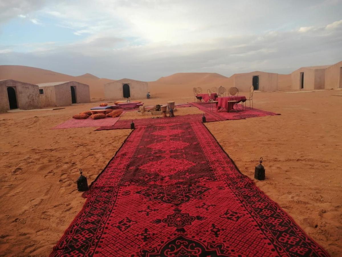 ホテル Chigaga Luxury Camp マハミド エクステリア 写真