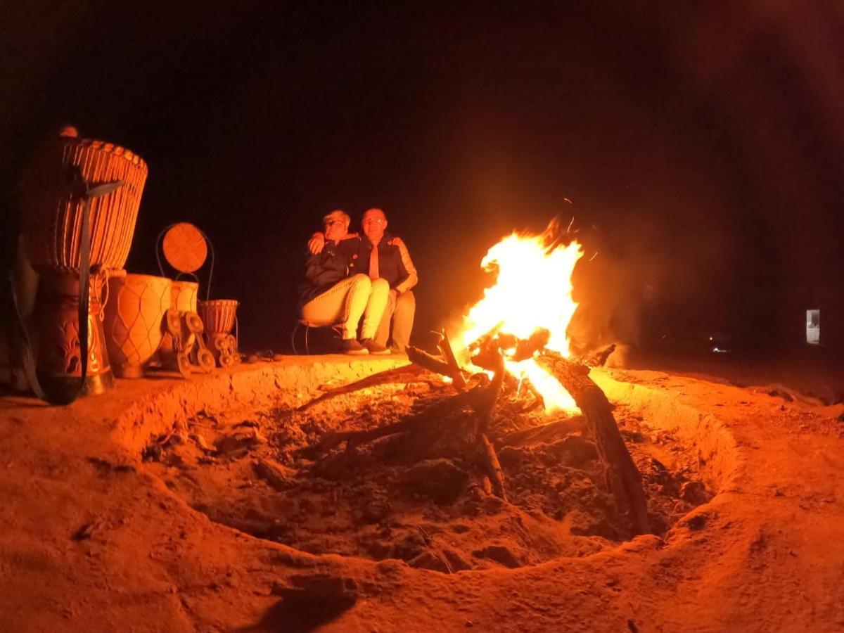 ホテル Chigaga Luxury Camp マハミド エクステリア 写真